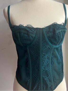 Elegant Green Lace Corset Top